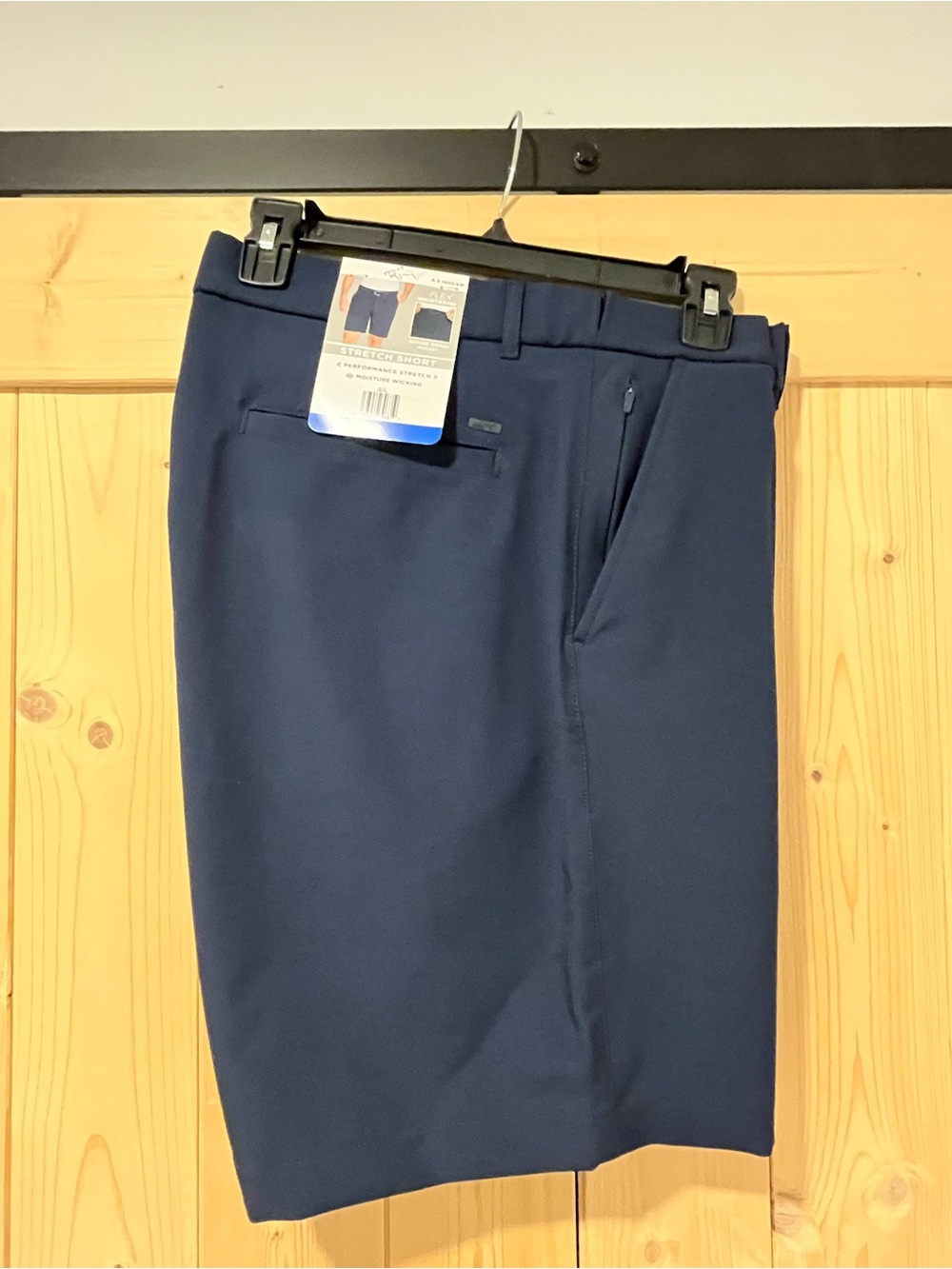 Greg Norman Collection Navy Flat Front Performance Shorts Size 36 NWT ⛳️🦈